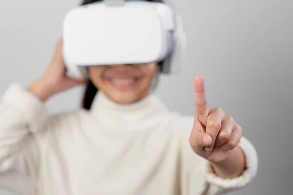 Азійська Дівчинка Заголовком Віртуальної Реальності Інноваційні Технології Концепція Освіти — стокове фото