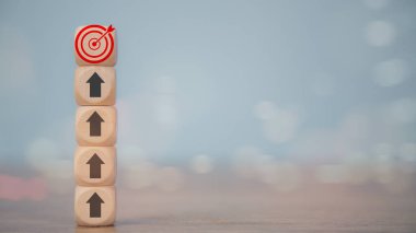 İş başarısı hedefi ve objektif hedef kavramı. kopyalama alanı. İş büyümesi, ticareti artırma, iş dünyasında ilerleme veya başarı kavramı