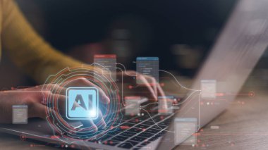 Yapay zeka ya da yapay zeka kavramı. İşadamı bilgisayarı işine yardım etmek için kullanır ve günlük hayatta, dijital dönüşümde, internetteki şeylerde, yapay zeka beyninde kullanır.