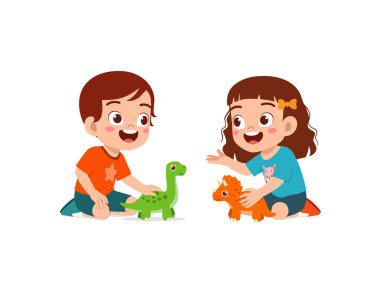 Küçük çocuk arkadaşıyla dinozor oyuncağı oynuyor ve mutlu oluyor.