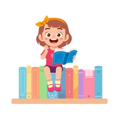 Küçük çocuk kütüphanede kitap okuyor.