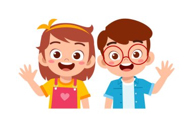 Arkadaşı olan küçük bir çocuk gülümseyip el sallıyor.