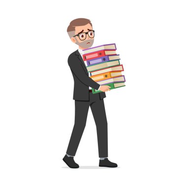 Adam çalışan yürüyor ve kağıt dosya yığını tutuyor