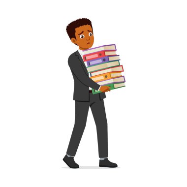 Adam çalışan yürüyor ve kağıt dosya yığını tutuyor