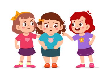 Küçük çocuk arkadaşı tarafından eziliyor ve üzülüyor.