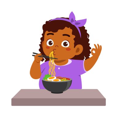 Küçük çocuk erişteli erişte yer ve mutlu olur.