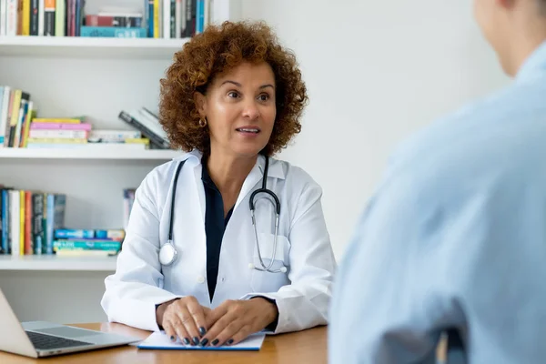 Friendly Mature Female Doctor Listening Problems Patient Office Hospital — Stock Photo, Image