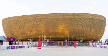 Doha, Katar - Eylül 09.2022: Lusail Iconic Stadyumu veya Lusail Stadyumu Katar 'ın başkenti Lusail' de bulunan bir futbol stadyumu..