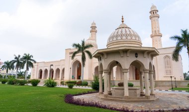 Salalah, Umman Sultanı - 12 Kasım 2023: Sultan Qaboos Camii Salalah, Umman