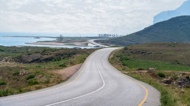 Salalah, Umman... 11 Kasım 2023 Salalah 'ın yolları doğanın harikalarından geçiyor..