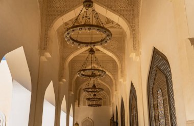 Doha, Katar - 12 Aralık 2023: Katar 'daki en büyük cami, Katar Devleti Büyük Camisi olarak da bilinen İmam Abdul Vahabi