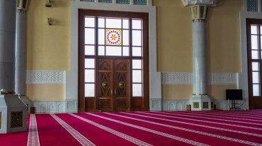 Doha, Katar - 12 Aralık 2023: Katar 'daki en büyük cami, Katar Devleti Büyük Camisi olarak da bilinen İmam Abdul Vahabi