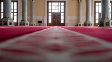 Doha, Katar - 12 Aralık 2023: Katar 'daki en büyük cami, Katar Devleti Büyük Camisi olarak da bilinen İmam Abdul Vahabi
