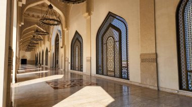 Doha, Katar - 12 Aralık 2023: Katar 'daki en büyük cami, Katar Devleti Büyük Camisi olarak da bilinen İmam Abdul Vahabi
