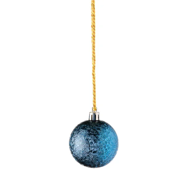 Bola Natal Azul Pendurado Isolado Fundo Branco Enfeites Árvore Natal — Fotografia de Stock