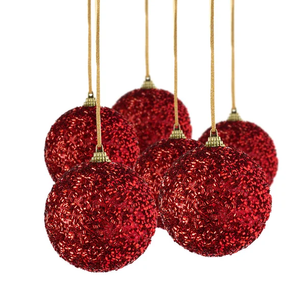 Set Van Rode Kerst Ornamenten Opknoping Witte Achtergrond Samenstelling Van — Stockfoto