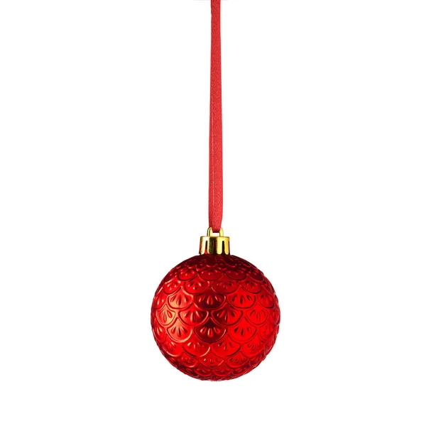 赤いクリスマスボールは 白い背景に隔離されたハンギング ガラスやプラスチックで作られたクリスマスツリーの装飾品 白に隔離されたクリスマスの装飾 — ストック写真