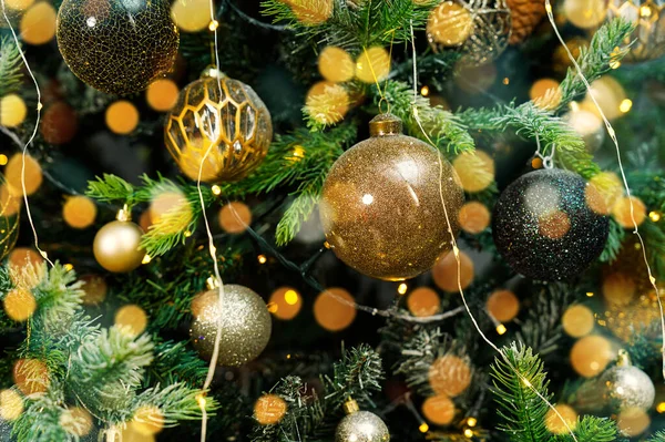Weihnachtsbaum Hintergrund Cloce Schöner Weihnachtsbaum Mit Dekor Als Hintergrund Weihnachtsschmuck — Stockfoto