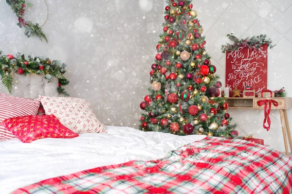 Christmas Themed Decorated Room Light Colors Bad Christmas Tree Postcard — Stock Photo, Image