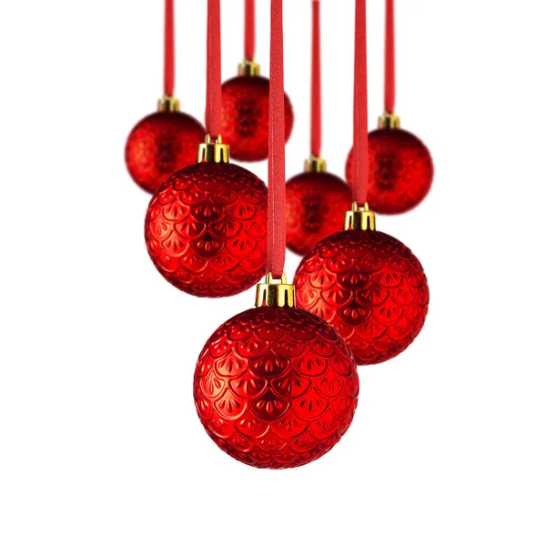 바탕에 빨간색 크리스마스 장식물 흰색으로 유리나 플라스틱으로 크리스마스 장식에 — 스톡 사진