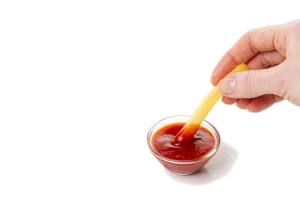 Hand Tauchen Pommes Chips Ketchup Isoliert Auf Weißem Hintergrund Mit — Stockfoto