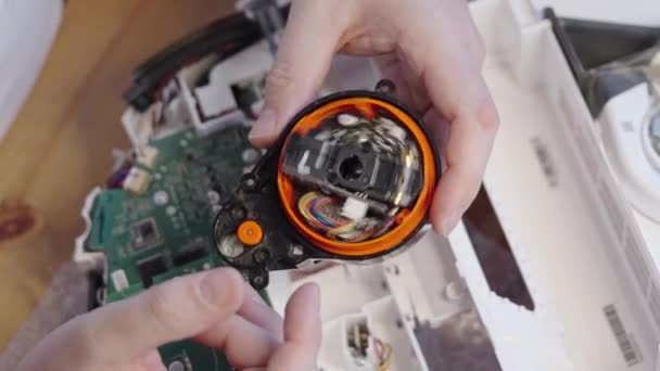 Repair Maintenance Robot Vacuum Cleaners Disassembled Vacuum Cleaner Soldering Chip — Video Stock