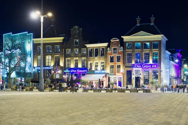 Groningen Holandia Noc Cityscape Fotografowane Nocy Groningen Podczas Jasnego Wieczoru — Zdjęcie stockowe