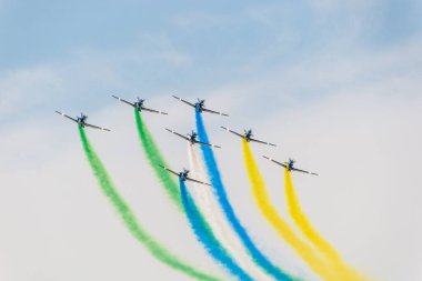 Rio de Janeiro, Brezilya 'daki Copacabana' da gösteri yapan duman filosu - 07 Eylül 2022: Rio de Janeiro 'daki Copacabana sahilindeki bağımsızlık gününde Duman Filosu.