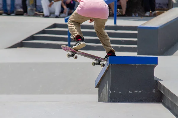 Young Man Performing Trick Skateboard Rio Janeiro Brazil October 2022 — Stock Photo, Image