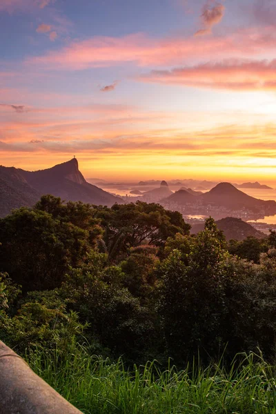 Αυγή Στην Κινεζική Θέα Στο Ρίο Ντε Τζανέιρο Βραζιλία — Φωτογραφία Αρχείου