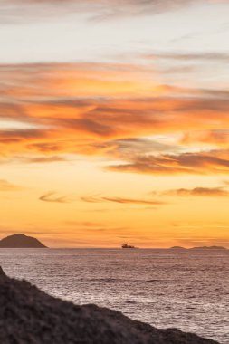 Rio de Janeiro 'daki Arpoador Taşı' nda Gün Doğumu.