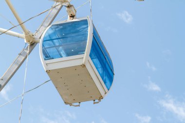 Rio de Janeiro, Brezilya 'daki dönme dolap Rio Star - 05 Mart 2023: Rio de Janeiro' nun ana turistik merkezlerinden biri olan dönme dolap Rio Star.