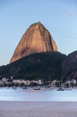 Rio de Janeiro, Brezilya 'daki Botafogo mahallesinde görülen şekerleme..