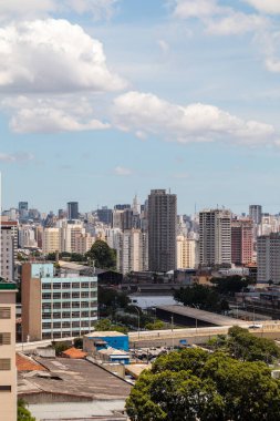 Brezilya, Sao Paulo 'daki Belenzinho mahallesinde alacakaranlık manzarası.