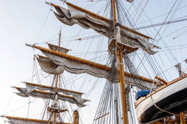 Amerigo Vespucci gemisi Rio de Janeiro, Brezilya 'da - 23 Ekim 2023: Dünyanın en güzel gemisi olarak bilinen Amerigo Vespucci' nin detayları Rio de Janeiro 'daki duraklarından birinde.