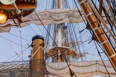 Amerigo Vespucci gemisi Rio de Janeiro, Brezilya 'da - 23 Ekim 2023: Dünyanın en güzel gemisi olarak bilinen Amerigo Vespucci' nin detayları Rio de Janeiro 'daki duraklarından birinde.