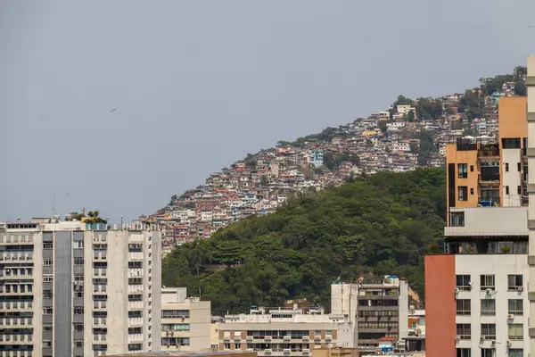 Brezilya Rio de Janeiro 'daki Ipanema mahallesinden Vidigal Hill görüldü..