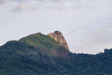 Brezilya, Rio de Janeiro 'da Visconde de Maua' da mühürlü taş zirvesi.