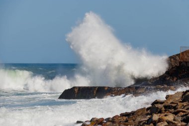 Rio de Janeiro, Brezilya 'da Leblon sahilinde akşamdan kalmayım..
