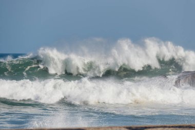 Rio de Janeiro, Brezilya 'da Leblon sahilinde akşamdan kalmayım..