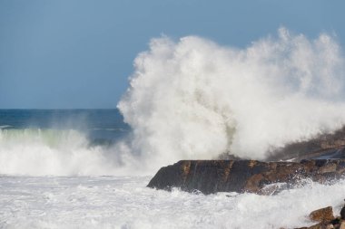 Rio de Janeiro, Brezilya 'da Leblon sahilinde akşamdan kalmayım..