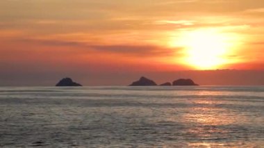 Rio de Janeiro, Brezilya 'daki Arpoador plajında gün batımı.