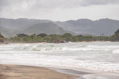 Trindade 'deki Cachadaco Plajı, Rio de Janeiro' daki Paraty, Brezilya.