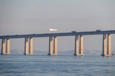 Rio de Janeiro Brezilya 'daki Rio Niteroi köprüsü.