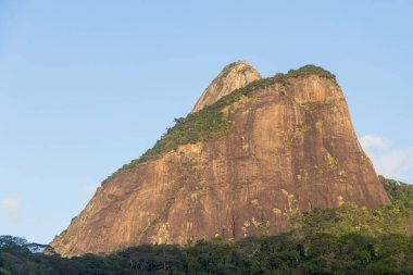 Rio de Janeiro, Brezilya 'daki Two Hill Brother manzarası.