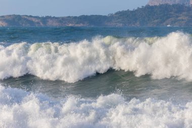 Rio de Janeiro, Brezilya 'da Leblon sahilinde akşamdan kalmayım..