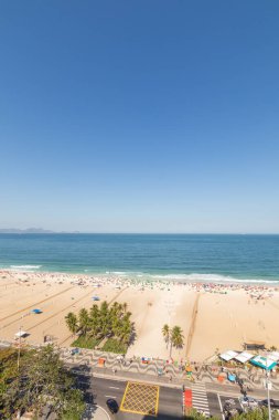 Rio de Janeiro, Brezilya 'daki Copacabana Plajı - 22 Ağustos 2025: Rio de Janeiro' daki Copacabana Sahili.