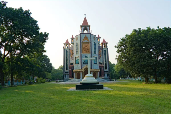 2022 Raiganj Bengala Ocidental Índia Vista Frontal Igreja Catedral São — Fotografia de Stock