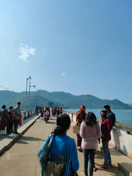 2021 Massanjore Västbengalen Indien Turister Njuter Sightseeing Skönhet Massanjore Dam — Stockfoto