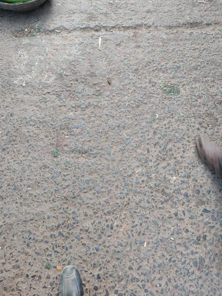 インドでは昼間に砂利が道路の質感を作り — ストック写真